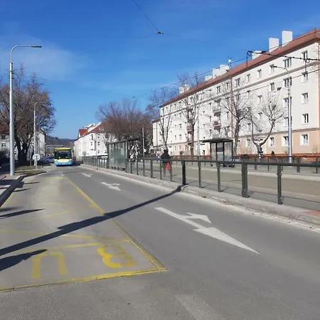Jesenna 8 * Košice