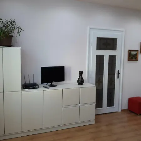 Jesenna 8 * Košice